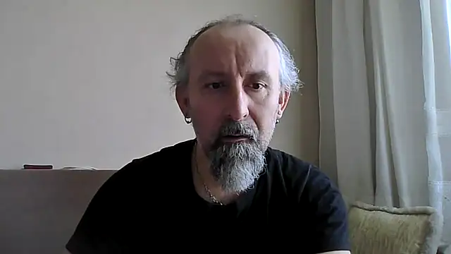 Snapshot of BuckWessle chatting on April 2026 10:54:01 AM BuckWessle online show from April 2026 10:54:01 AM