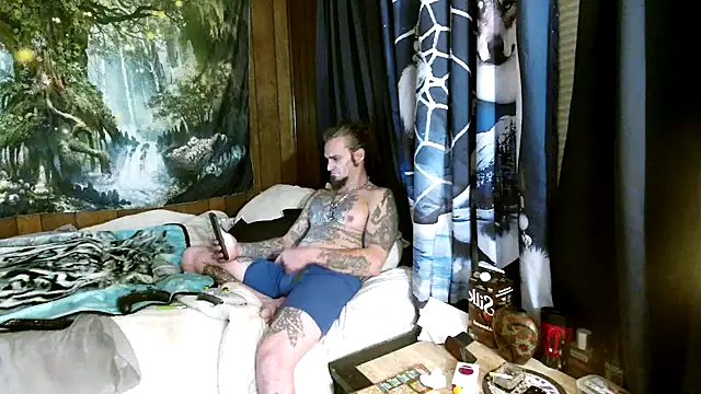 Snapshot of Tarzan3336 chatting on December 2024 05:15:01 AM Tarzan3336 online show from December 2024 05:15:01 AM
