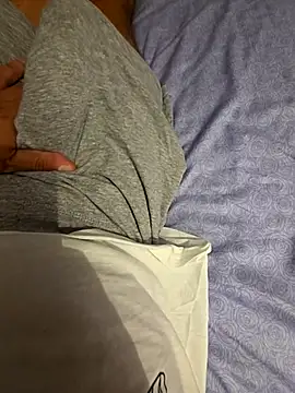 mailon02 online show from October 2025 05:01:01 PM