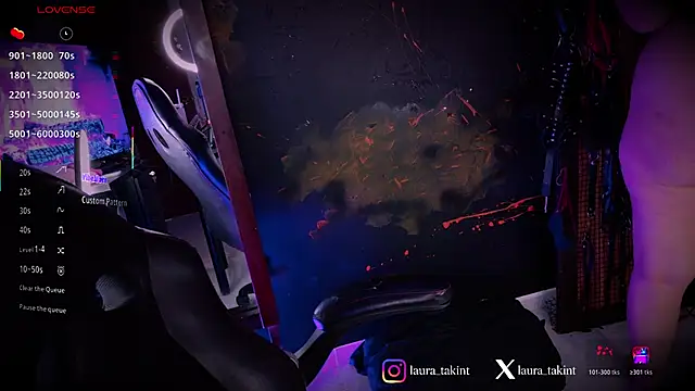 Laura takint online show from March 2026 09:08:01 PM