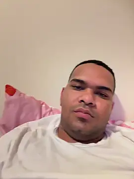 marhi32 online show from October 2025 07:33:02 PM