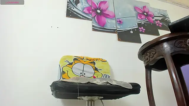 Snapshot of baiolethX chatting on December 2025 07:18:01 PM baiolethX online show from December 2025 07:18:01 PM