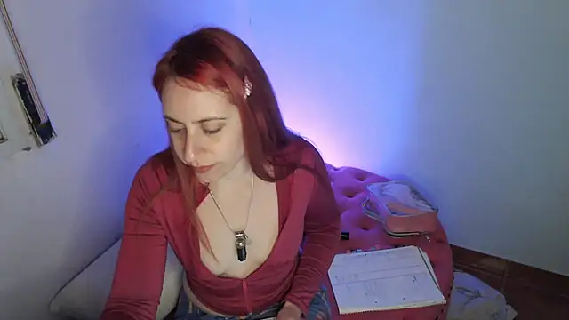 Snapshot of TuGauchitaArgentina chatting on September 2025 03:10:01 AM TuGauchitaArgentina online show from September 2025 03:10:01 AM