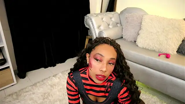 Snapshot of Valeriestyle chatting on October 2025 04:10:01 AM Valeriestyle online show from October 2025 04:10:01 AM