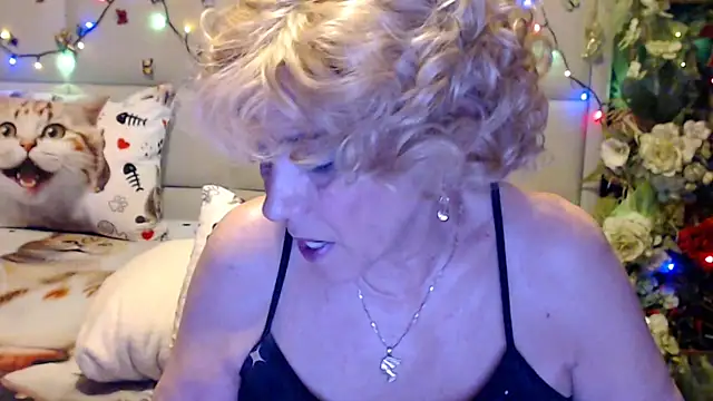 HappyWomanOn online show from March 2026 08:23:02 PM