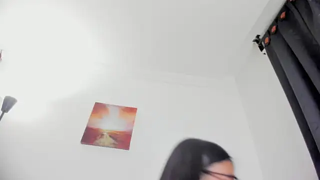 nia  white online show from April 2026 12:12:01 AM