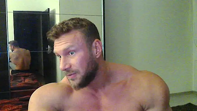 Snapshot of muscularkevin chatting on December 2024 05:05:02 AM muscularkevin online show from December 2024 05:05:02 AM