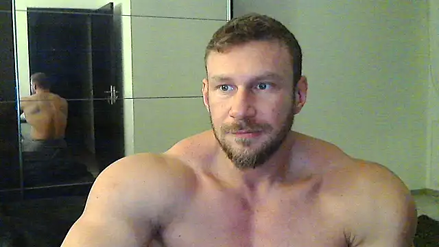 Snapshot of muscularkevin chatting on December 2024 02:21:01 PM muscularkevin online show from December 2024 02:21:01 PM
