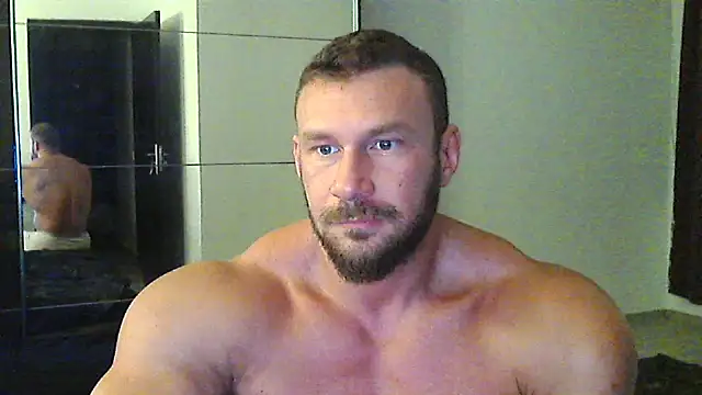 Snapshot of muscularkevin chatting on September 2025 03:39:02 AM muscularkevin online show from September 2025 03:39:02 AM