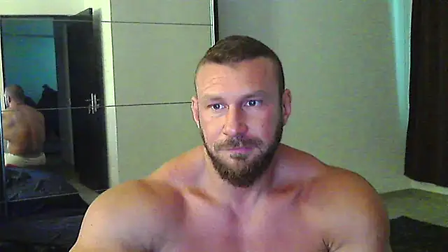 muscularkevin online show from June 2026 01:26:02 PM