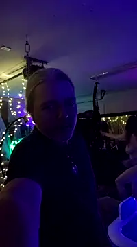 Snapshot of Hotredheadandtoungelasher chatting on January 2025 09:40:01 AM Hotredheadandtoungelasher online show from January 2025 09:40:01 AM