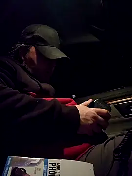 Snapshot of Hotredheadandtoungelasher chatting on January 2025 03:26:01 AM Hotredheadandtoungelasher online show from January 2025 03:26:01 AM