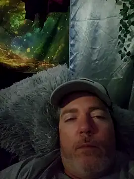 Snapshot of Hotredheadandtoungelasher chatting on March 2025 07:51:02 AM Hotredheadandtoungelasher online show from March 2025 07:51:02 AM