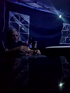 Snapshot of Hotredheadandtoungelasher chatting on March 2025 10:24:01 PM Hotredheadandtoungelasher online show from March 2025 10:24:01 PM