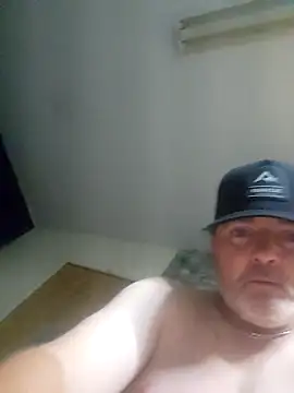 Snapshot of Hotredheadandtoungelasher chatting on October 2025 09:17:01 AM Hotredheadandtoungelasher online show from October 2025 09:17:01 AM