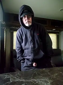 Snapshot of Hotredheadandtoungelasher chatting on February 2026 03:05:01 PM Hotredheadandtoungelasher online show from February 2026 03:05:01 PM