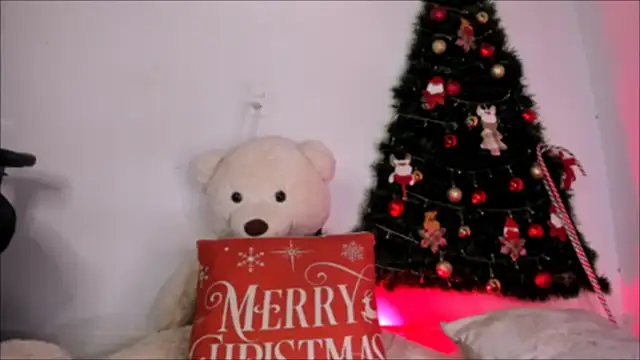 Snapshot of Irisweet_ chatting on January 2025 12:13:01 AM Irisweet online show from January 2025 12:13:01 AM