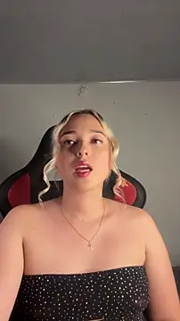 Snapshot of Irisweet_ chatting on November 2025 09:37:02 PM Irisweet online show from November 2025 09:37:02 PM