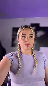 Snapshot of Irisweet_ chatting on December 2025 10:40:02 PM Irisweet online show from December 2025 10:40:02 PM