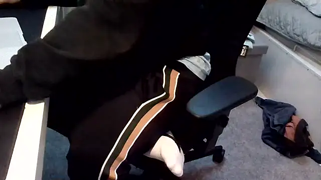 Snapshot of Luishorny19 chatting on December 2024 02:19:02 PM Luishorny19 online show from December 2024 02:19:02 PM