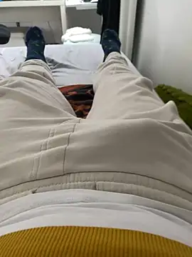 Snapshot of Luishorny19 chatting on February 2025 03:05:01 PM Luishorny19 online show from February 2025 03:05:01 PM