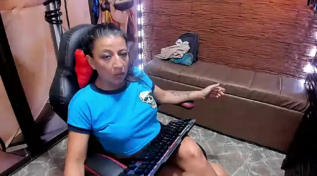 Snapshot of mature_sexi40 chatting on January 2025 02:58:01 AM mature sexi40 online show from January 2025 02:58:01 AM