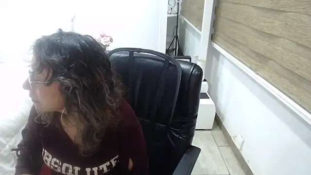 Snapshot of jesy_hot chatting on October 2025 12:08:01 AM jesy hot online show from October 2025 12:08:01 AM