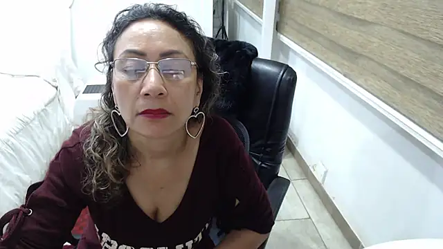 Snapshot of jesy_hot chatting on October 2025 02:56:01 AM jesy hot online show from October 2025 02:56:01 AM