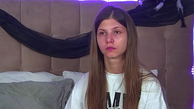 AudreyBarlow online show from November 2025 06:21:01 PM