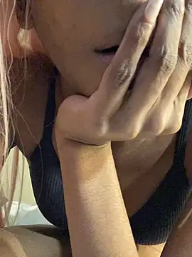 Snapshot of Jasmine_FullsShine chatting on February 2025 11:51:02 PM Jasmine FullsShine online show from February 2025 11:51:02 PM