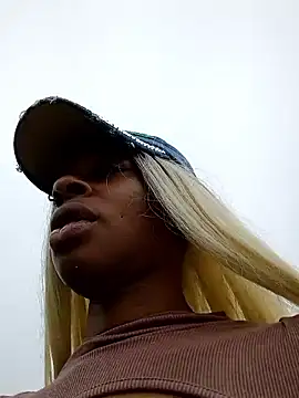 Jasmine FullsShine online show from May 2026 01:05:01 PM