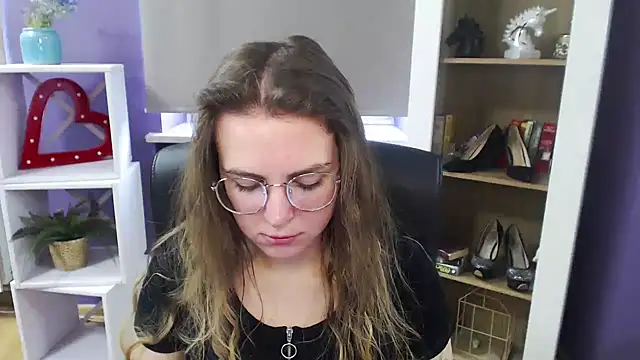 Snapshot of Zoey_Erotic chatting on March 2025 09:26:01 AM Zoey Erotic online show from March 2025 09:26:01 AM