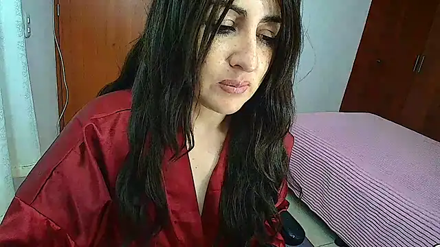 Snapshot of naughty_sarahh chatting on January 2025 05:37:02 AM naughty sarahh online show from January 2025 05:37:02 AM