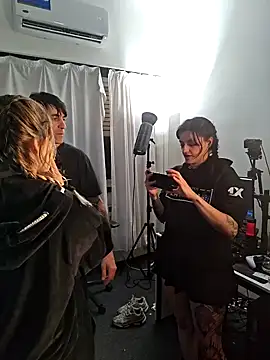 Elnonoykeila77 online show from September 2025 11:39:02 PM