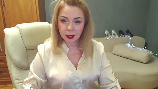 Cute sun online show from October 2025 04:30:02 PM