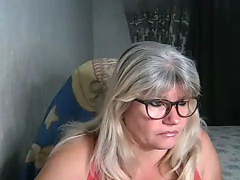 Snapshot of Diana_49 chatting on September 2025 07:36:01 AM Diana 49 online show from September 2025 07:36:01 AM