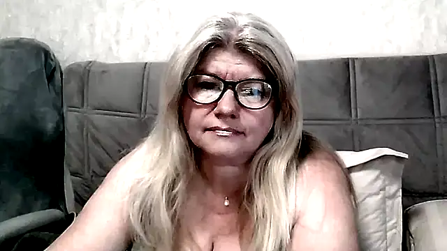 Diana 49 online show from April 2026 05:10:02 AM