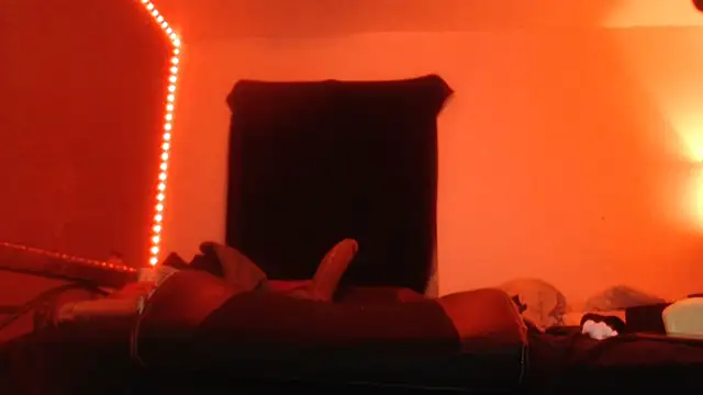 trophyboi69 online show from April 2026 11:43:01 AM