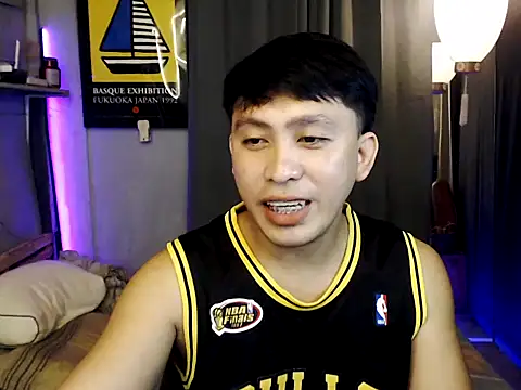 Snapshot of princeJayX chatting on April 2026 11:24:01 AM princeJayX online show from April 2026 11:24:01 AM