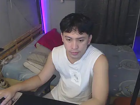 Snapshot of princeJayX chatting on May 2026 12:05:01 AM princeJayX online show from May 2026 12:05:01 AM