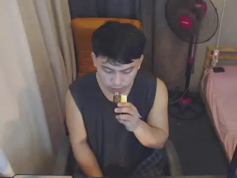 Snapshot of princeJayX chatting on May 2026 12:06:01 AM princeJayX online show from May 2026 12:06:01 AM