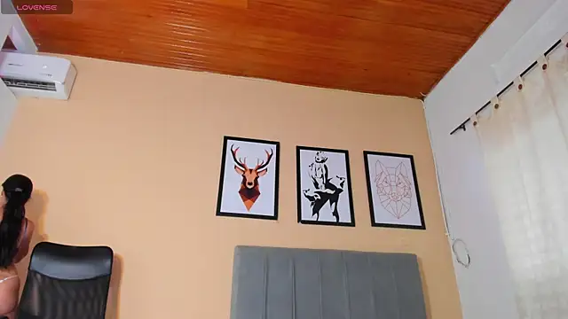 crystall06 online show from October 2025 01:40:02 PM