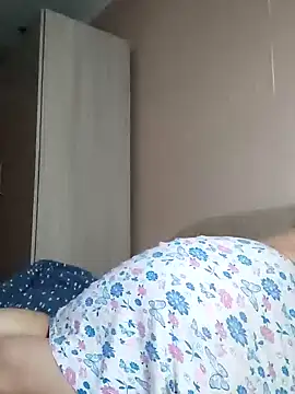 Zulfiya Bruce online show from November 2025 01:33:01 AM