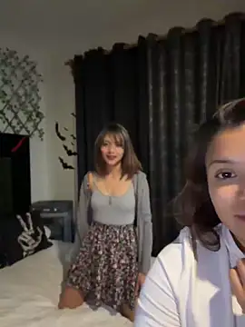 Snapshot of 3littleschoolteens chatting on June 2026 08:36:02 AM 3littleschoolteens online show from June 2026 08:36:02 AM