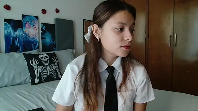 3littleschoolteens online show from June 2026 06:45:01 PM