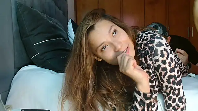 3littleschoolteens online show from August 2026 08:00:02 PM