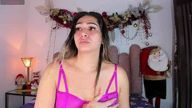 Snapshot of ISABELLASSMITH chatting on December 2024 07:54:02 PM ISABELLASSMITH online show from December 2024 07:54:02 PM