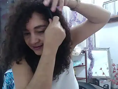 Snapshot of heyline_milf chatting on December 2024 03:55:01 PM heyline milf online show from December 2024 03:55:01 PM