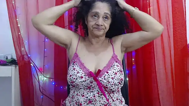 heyline milf online show from April 2026 07:34:01 PM