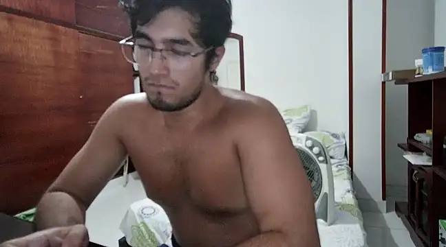 Snapshot of lechero226 chatting on March 2025 07:11:01 AM lechero226 online show from March 2025 07:11:01 AM